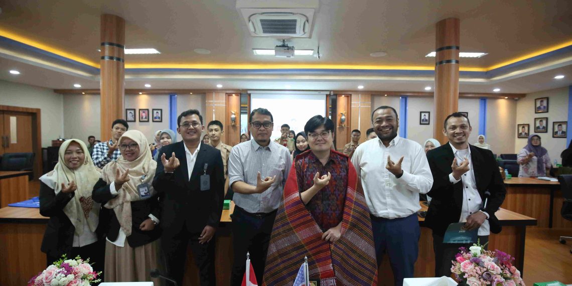 PUSBA UMSU And Education USA Hold Sharing Session to Welcome International Education Week 2024