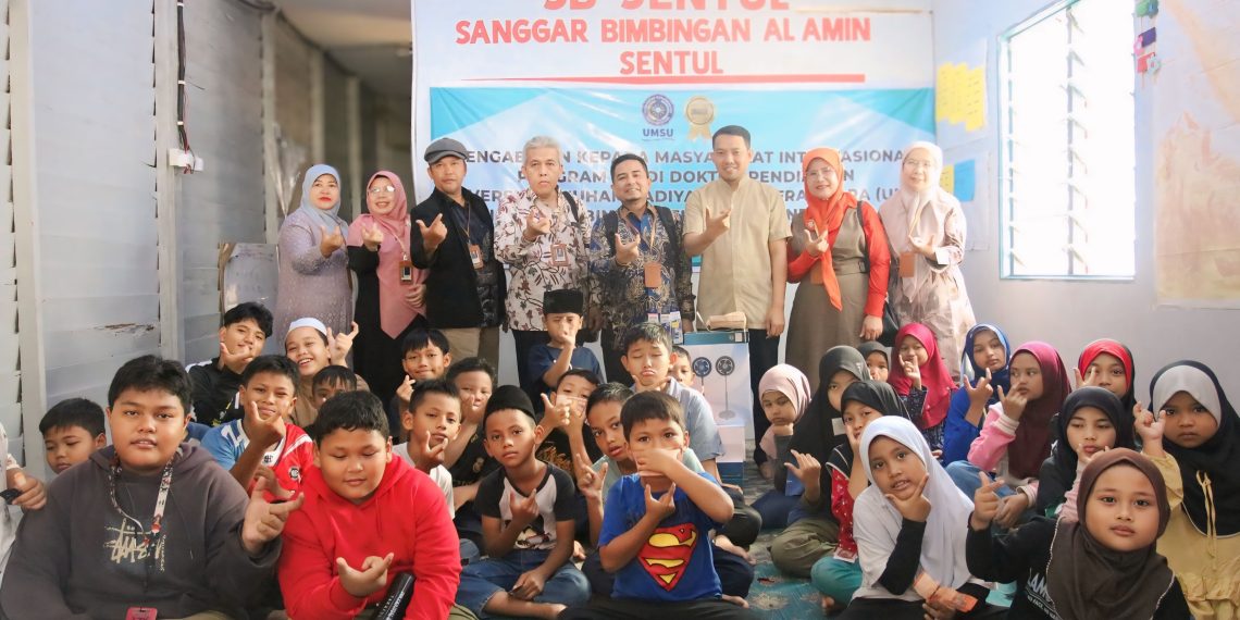 Doctoral students of Education, Universitas Muhammadiyah Sumatera Utara, carried out a community engagement program at Sanggar Bimbingan Kuala Lumpur
