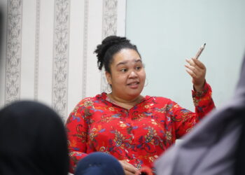 FISIP UMSU Hosts International Sharing Session with French Intern Julia Marbot