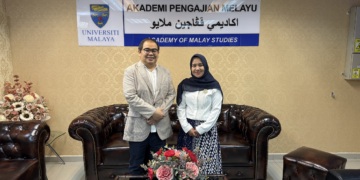 Universitas Muhammadiyah Sumatera Utara (UMSU) paid a courtesy visit to the University of Malaya, Malaysia, together with Datuk Professor Kolonel (K) Dr. Awang Azman bin Awang Pawi.